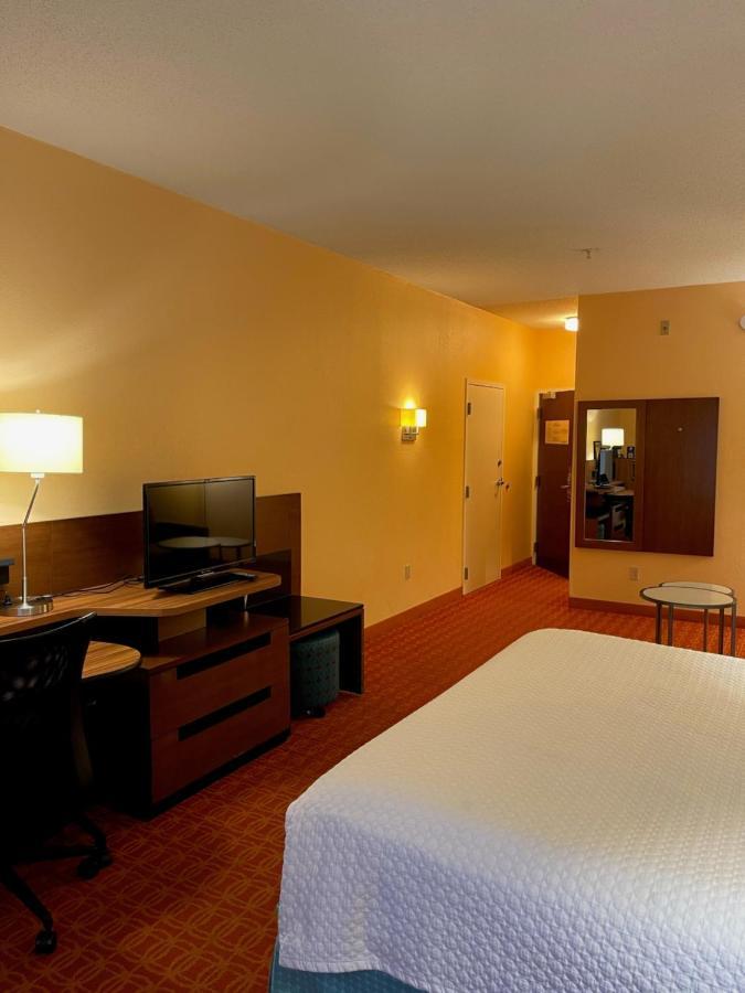Baymont By Wyndham Chambersburg Ξενοδοχείο Εξωτερικό φωτογραφία